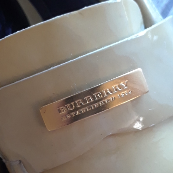 BURBERRY LOAFERS..SIZE 39 - Picture 2 of 12